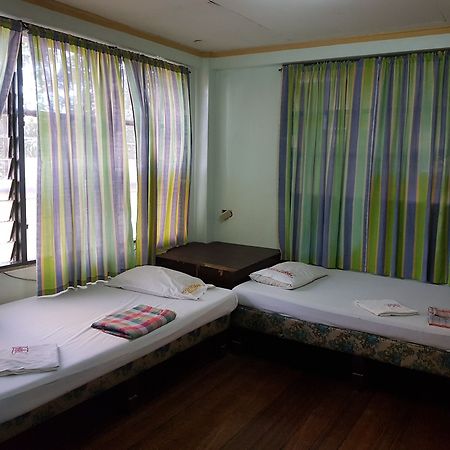 Texicano Hotel Main Laoag Buitenkant foto