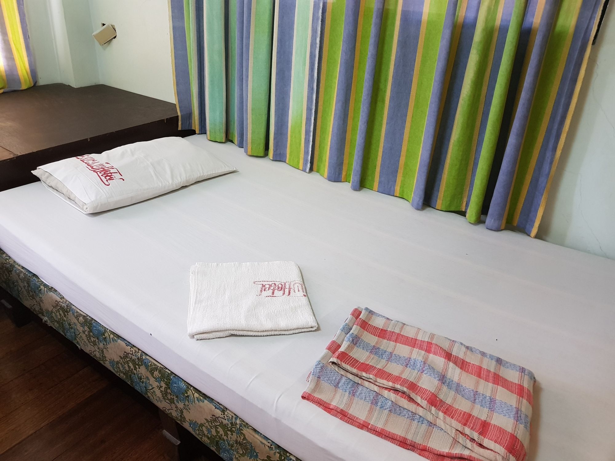 Texicano Hotel Main Laoag Buitenkant foto