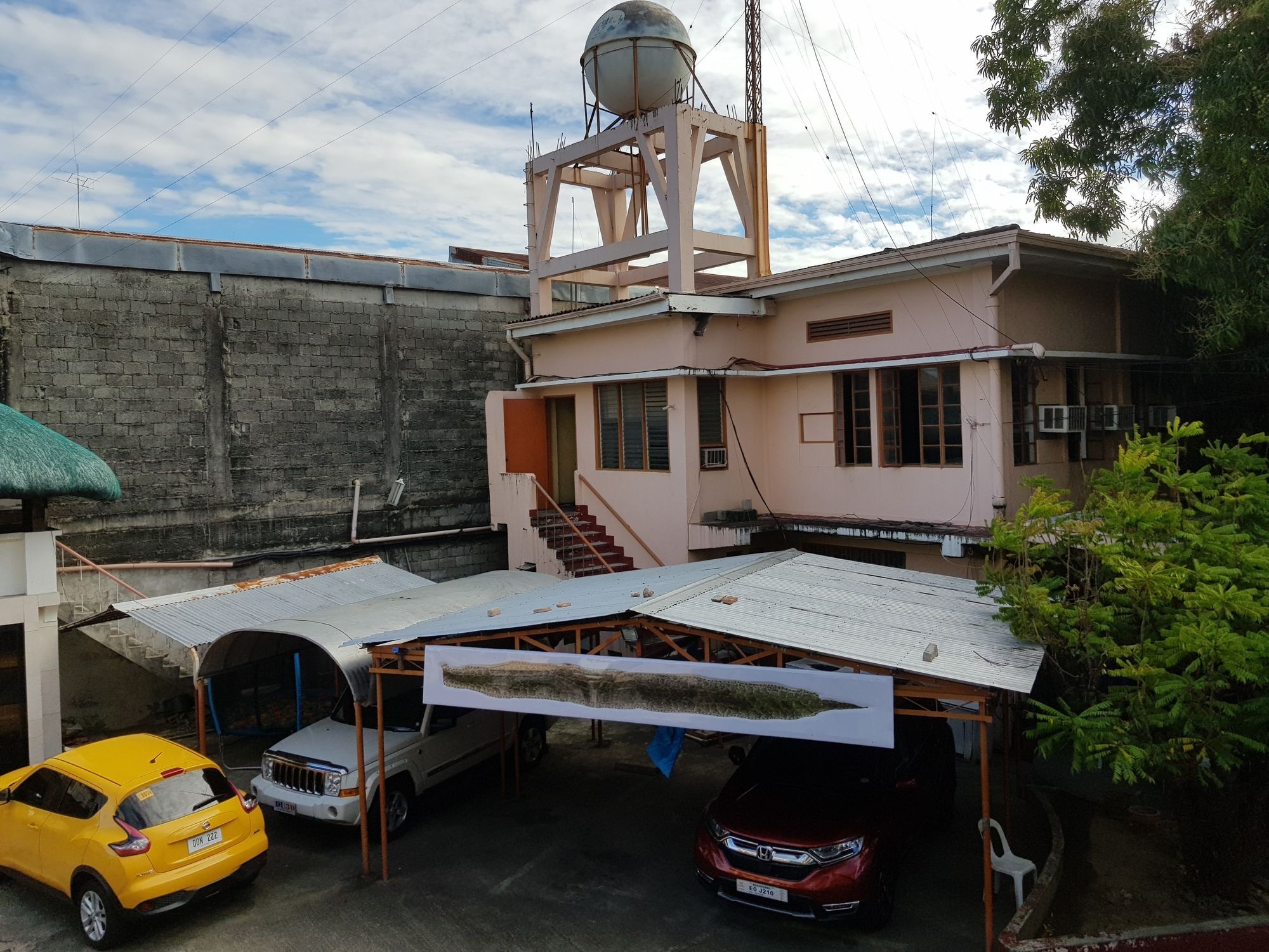 Texicano Hotel Main Laoag Buitenkant foto