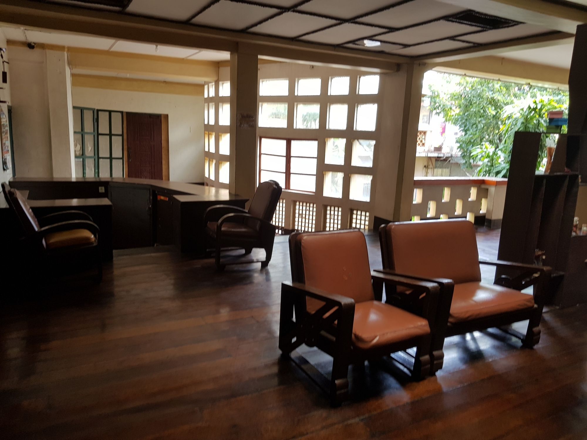 Texicano Hotel Main Laoag Buitenkant foto